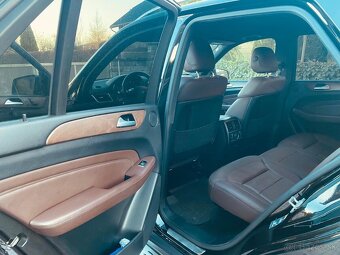 mercedes - Benz 350 ML bluematic 4x4 amg line - 5