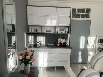 PRENÁJOM PRIESTOROV V CENTRE PREŠOVA PRE BEAUTY & WELLNESS - 5