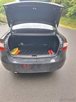 Renault Fluence 1.6 benzin 2012 - 5