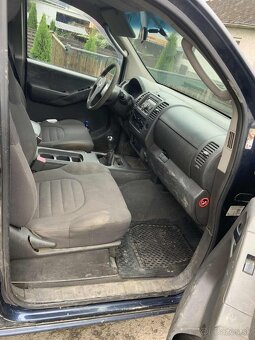 Nissan Navara 2,5 dci - 5