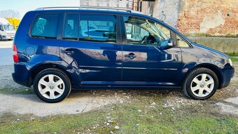 Volkswagen Touran 2.0TDI - 5