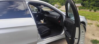 Mercedes-Benz E 350 4matic - 5