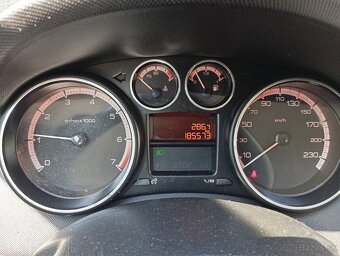 Peugeot 308 SW 1,4 benz rv 2010 - 5