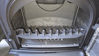 Liatinové kachle Jotul F 3 čierný lak - 5