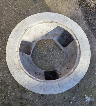 Betonove ohnisko - 5