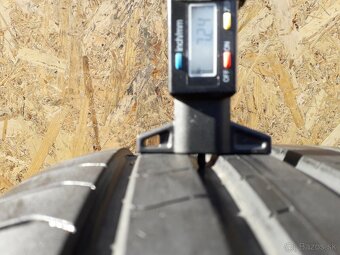 255/35 r21 letne pneumatiky - 5