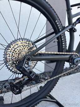 SPECIALIZED EPIC 8 EVO COMP - 5