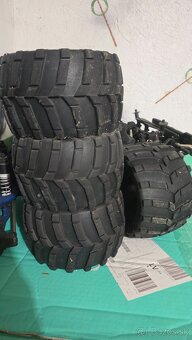 Rc Traxxas EMAXX - 5