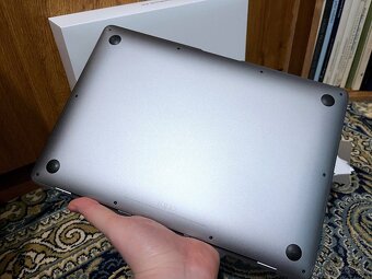 P: Apple Macbook Air M1 Space Grey - 16GB RAM - 256GB SSD - 5