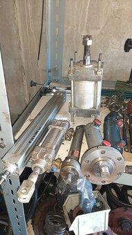 Hydraulické valce , filtre hydrauliky, ventily - 5