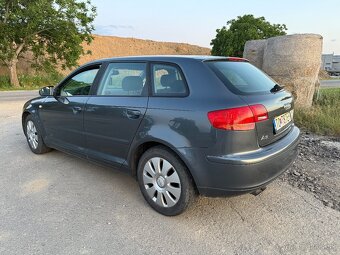 Audi a3 8p Sportback 1.9tdi - 5