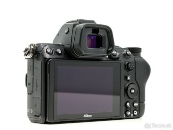 NIkon Z5 - 5