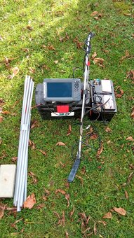 Čln, sonar,motor a príslušenstvo - 5