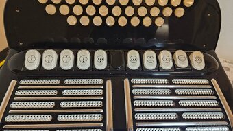 Heligonka Hohner overture V - 5