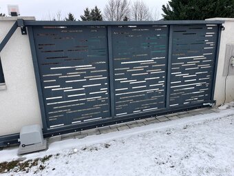 Brány a bránka - 5