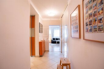 RezervovanéPredaj 2.izbového bytu v centre Bratislavy... - 5