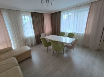 Na predaj ponúkam poschodový dom - 5