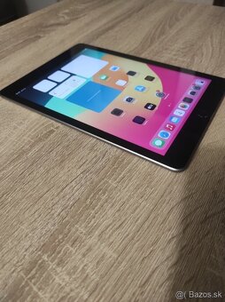 9,7" tablet iPad 6 gen / 128GB TOP stav+klávesnica - 5