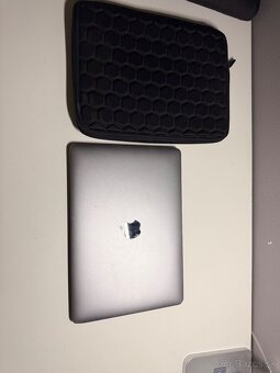 Apple MacBook 12” 2017 - 5
