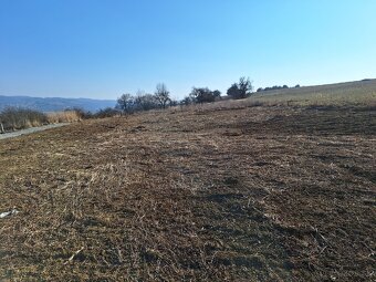 Pozemok Kalnište - 5