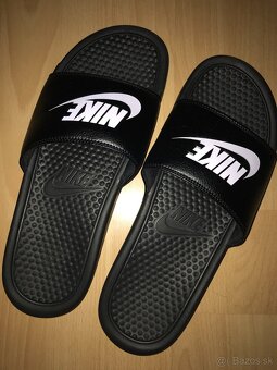 ŠĽAPKY NIKE BENASSI JDI veľ. 45 (UK 10) + darček - 5
