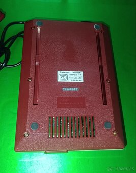 Nintendo Famicom HVC-001 - 5