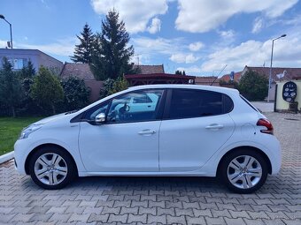 Peugeot 208- 1.2 benzín 60kw.. - 5