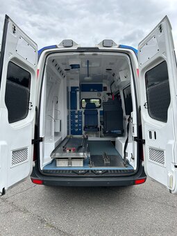 VW Crafter - 2.0 TDI Sanitné vozidlo - Manuál - 5