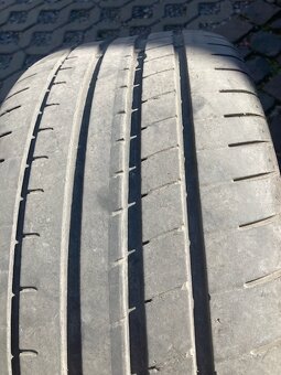 Predám letné Pneu 245x45 r 18 - 5