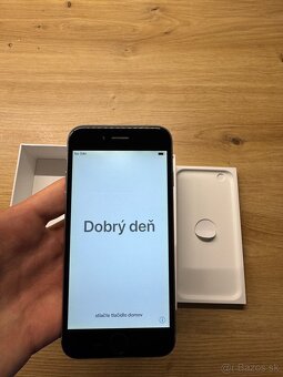 Apple iPhone 6 - Space Gray - 5
