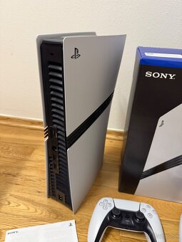 Playstation 5 Pro 2Tb + 2 ovládače - Super stav - 5