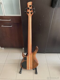 5 strunová bezpražcová basgitara Harley Benton HBZ-2005 - 5