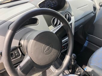 Chevrolet spark - 5