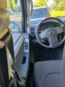Predám nissan navara D40 - 5
