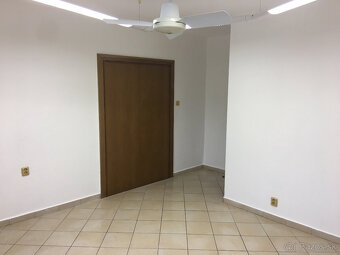 Prenájom kancelárie 17 m2 centrum mesta - 5