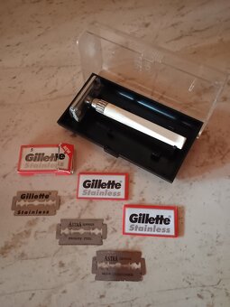 Holiaci strojček. - 5