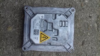 predám riadiacu jednotku xenónu - 5