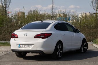 Opel Astra Notchback 1.7 CDTI 130k Cosmo - 5
