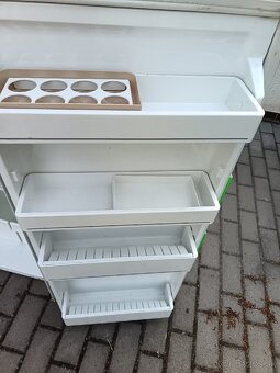 Pekná chladnička z mrazničkou v BA dovoz zdarma - 5