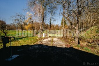 PREDAJ: Stavebný pozemok so starším rodinným domom v Halíči, - 5