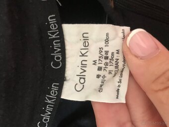 CALVIN KLEIN originál predĺžené damske tricko M - 5