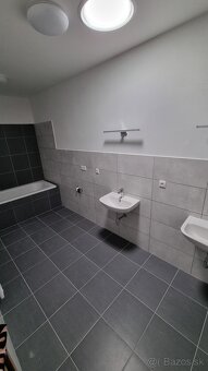Slnečný 3i byt s veľkou terasou a dizajnovou stenou – centru - 5
