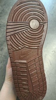 Nike Jordan Mid 1 - 5