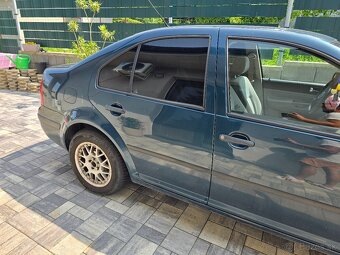 Volkwagen Bora 1,6 benzín 81kw - 5