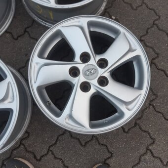 Predam hlinikove disky na hyundai ix 35 16 zoll - 5