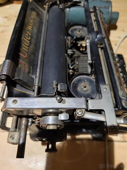 Písací stroj Underwood - 5