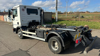 MAN TGL 12.220 4x2 BB hákový naťahovák kontajnerů TECHNOCAR - 5