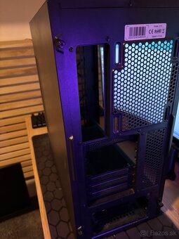 Zalman Z10 pc skrinka - 5