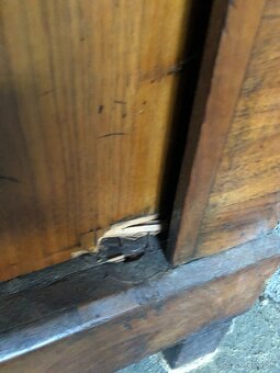 Biedermeier skriňa - 5