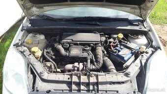 FORD FIESTA 1,4 TDCI - Svetlo zadné facelift - 5